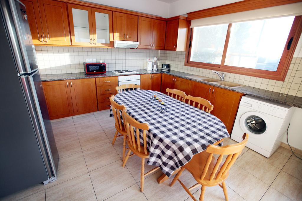 Villa Elina Paphos Room photo